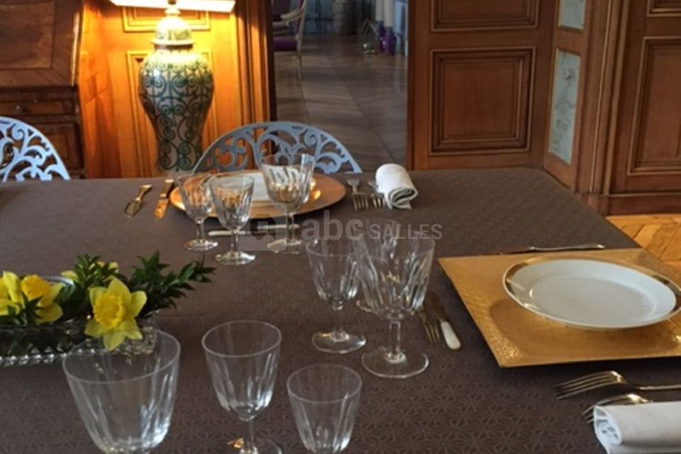Royal Wagram