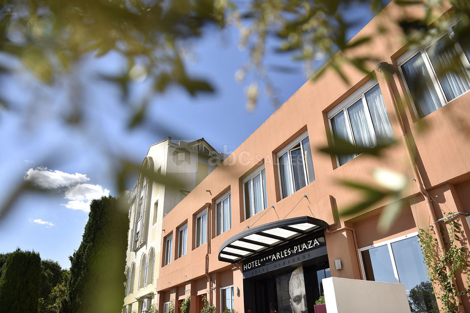 Hôtel Arles Plaza