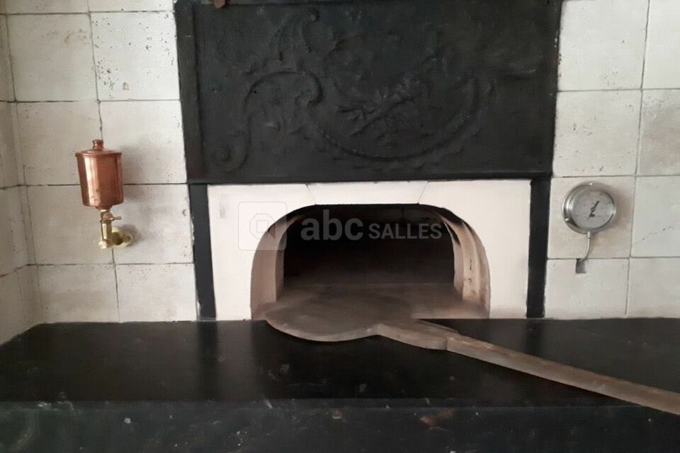 Four à pizza