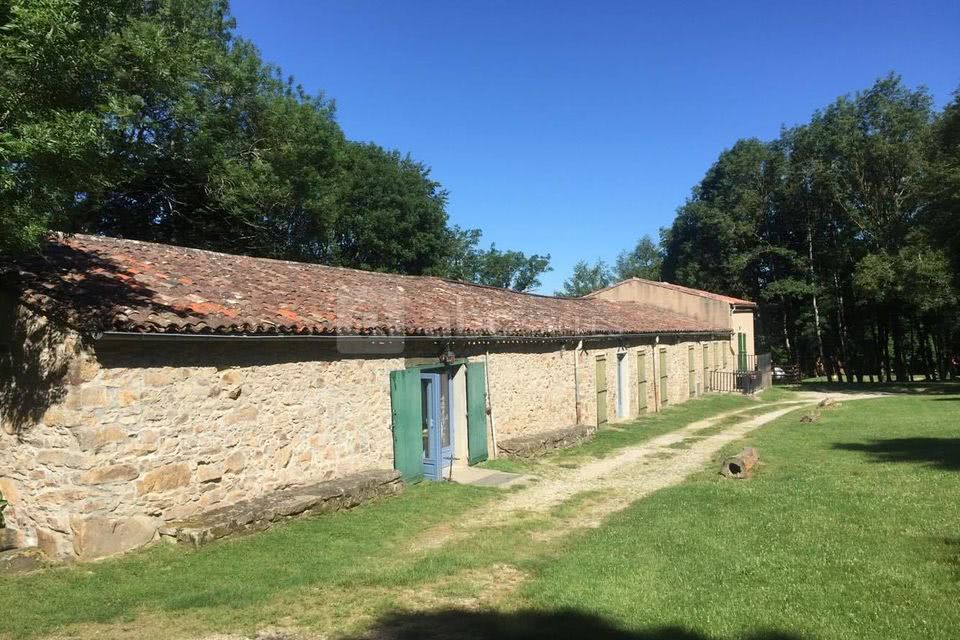 Domaine de Peyrebzal