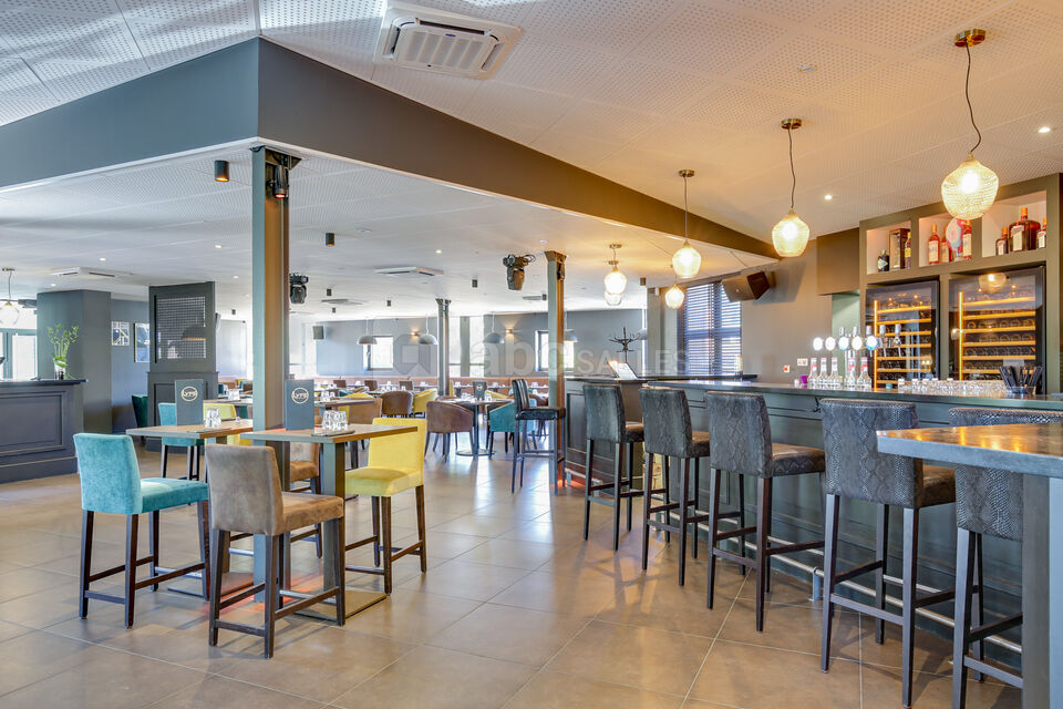 Lyfe Restaurant