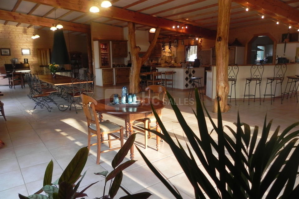 Salle à manger des tables d'hôtes