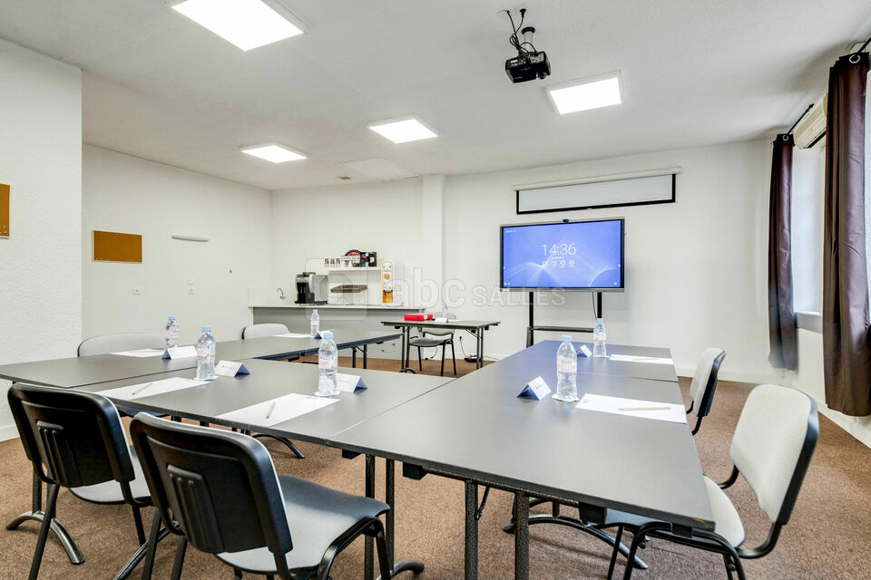 SALLE TOLOSA