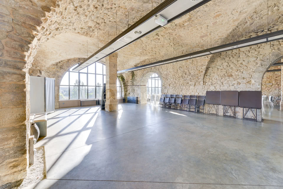 Orangerie du Château de Montéléger