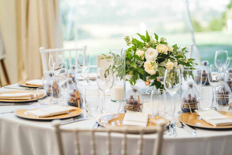 Décoration d'une table de cérémonie