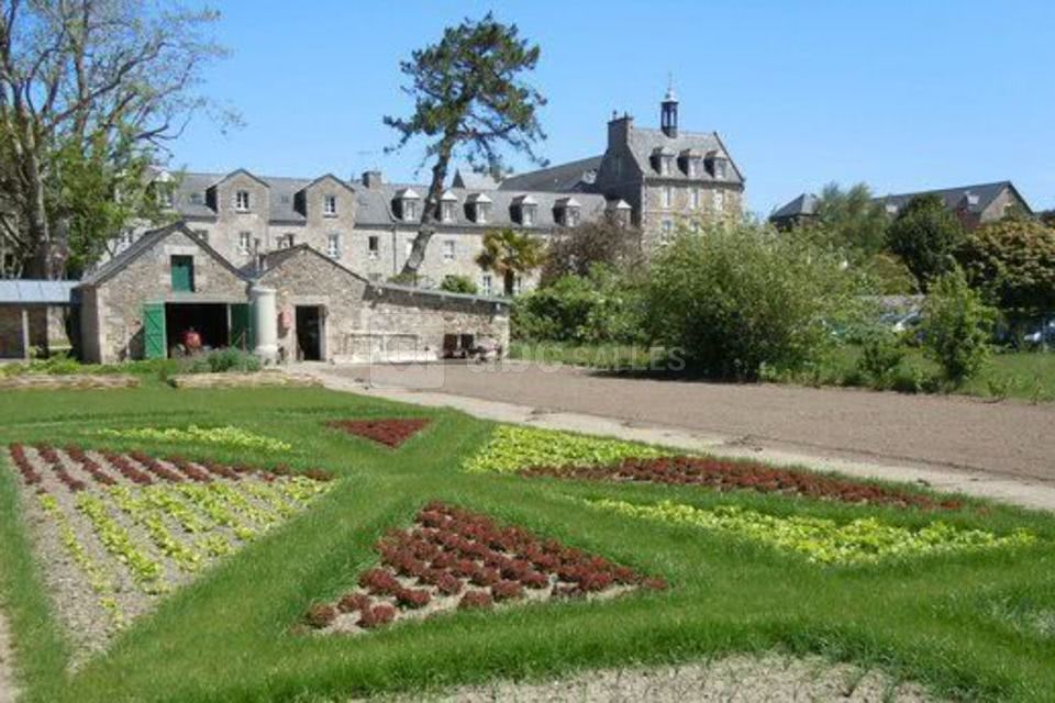 L'Abbaye de Saint-Jacut-de-la-Mer