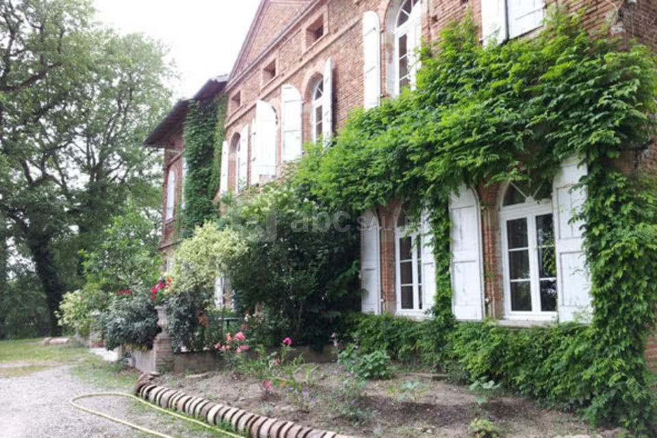 La maison vue de côté