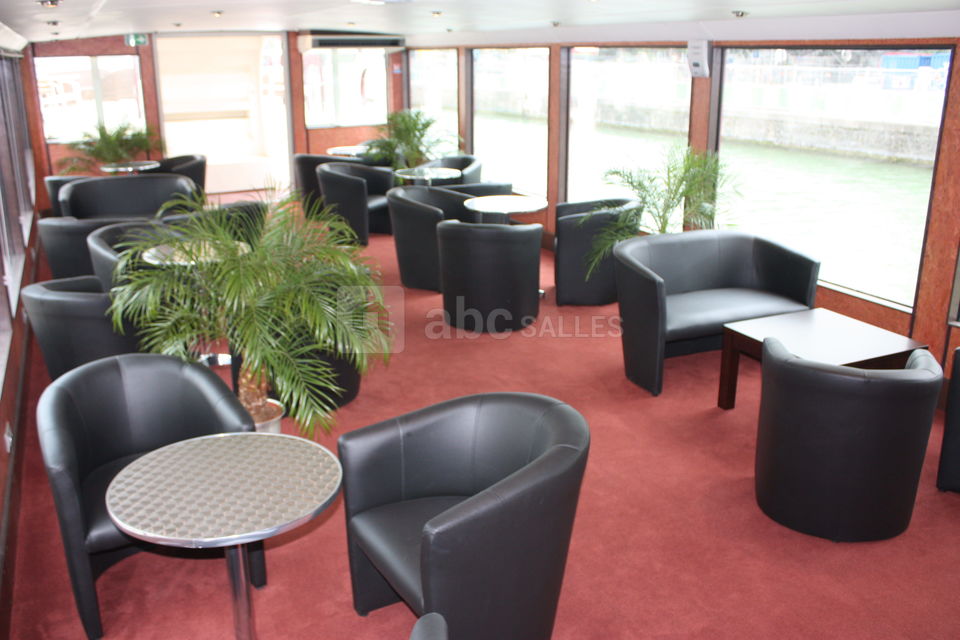Lounge 2