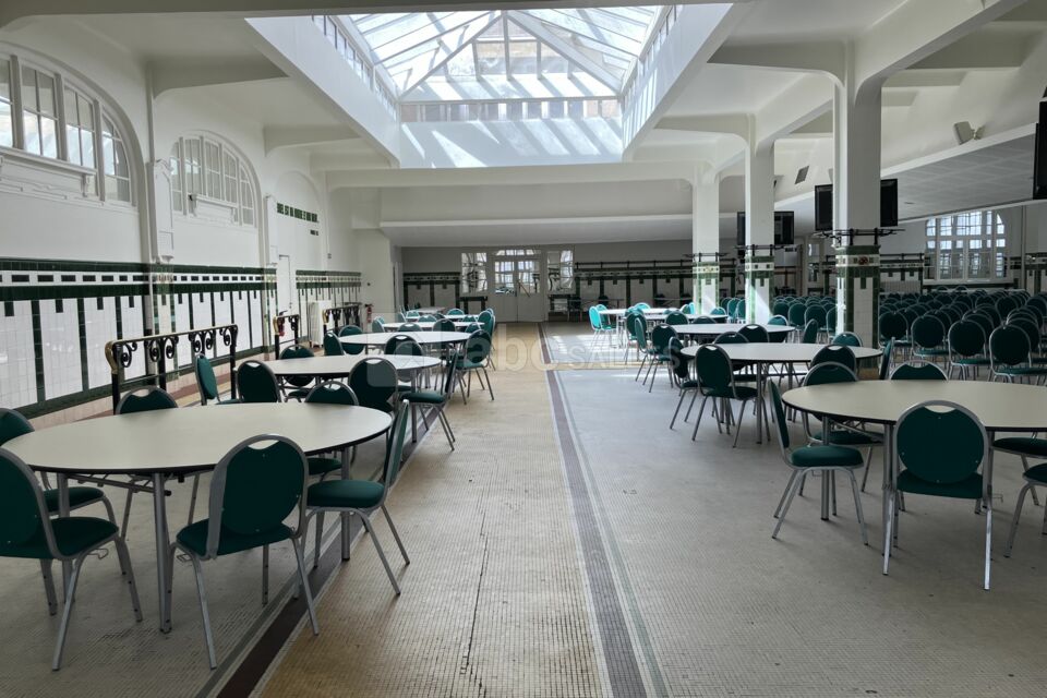 Grande salle - aile droite -