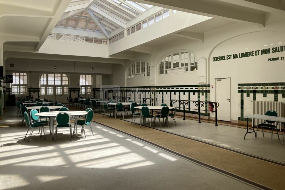 Grande salle -aile droite -
