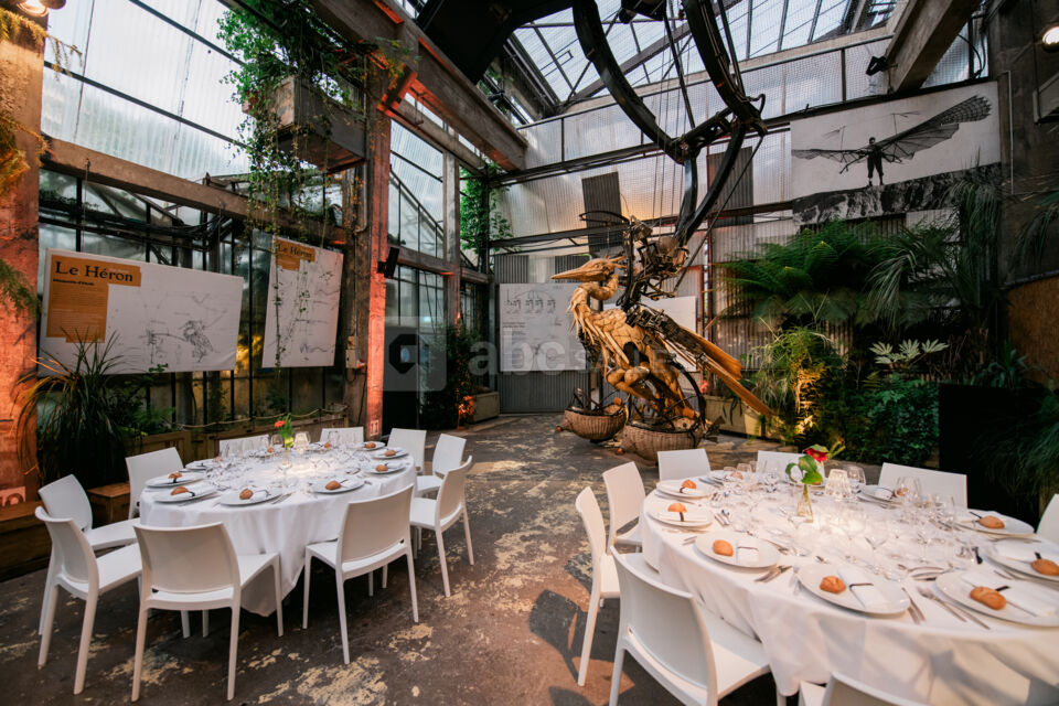 Dîner dans la Galerie des Machines