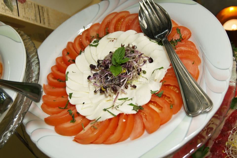 Carpaccio de tomates mozzarella
