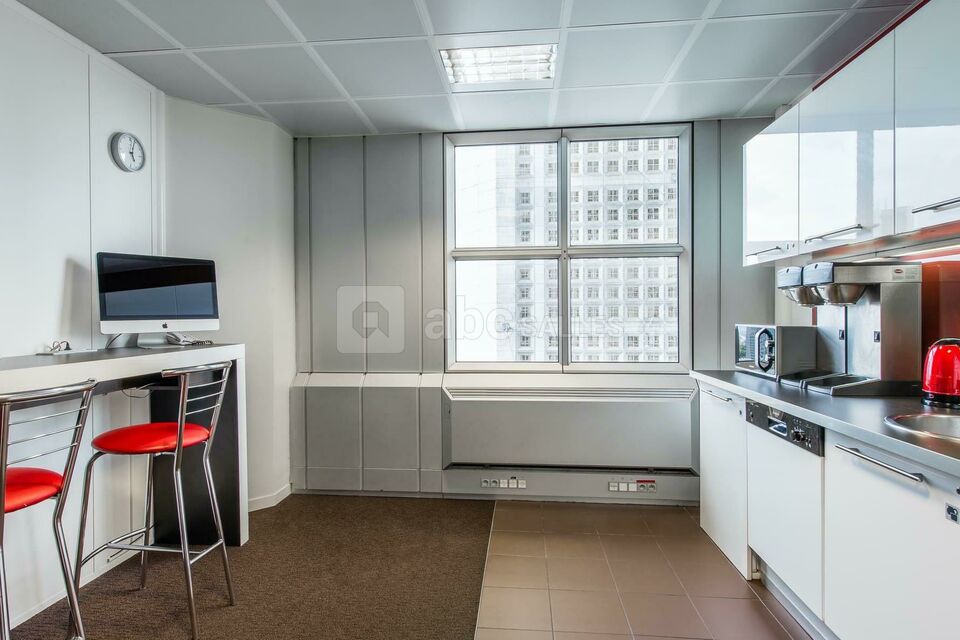 Espace Bureau - la Défense Parvis
