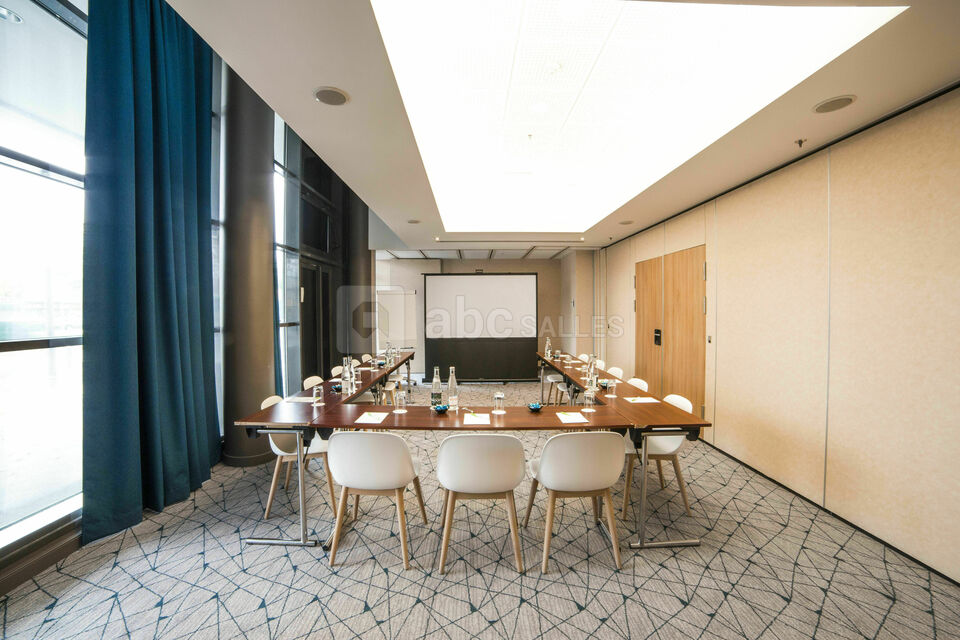 Courtyard By Marriott Paris La Défense West Colombes