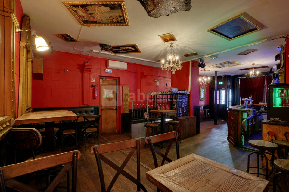 La Maizon Bar