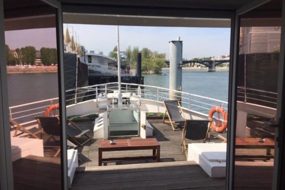 La Péniche Valauroch
