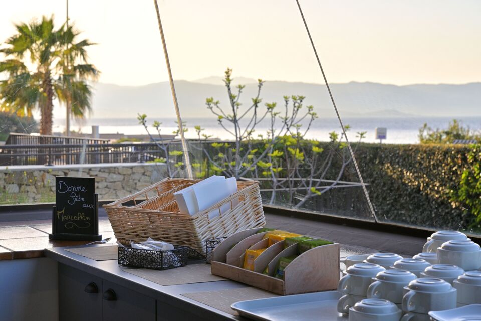 Résidence Les Calanques*** AJACCIO_Corse_petit-déjeuner