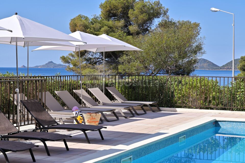 Résidence Les Calanques*** AJACCIO_Corse_piscine