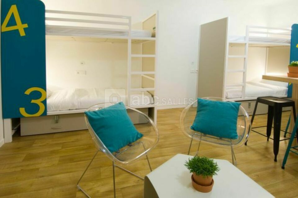 Lodge In Paris