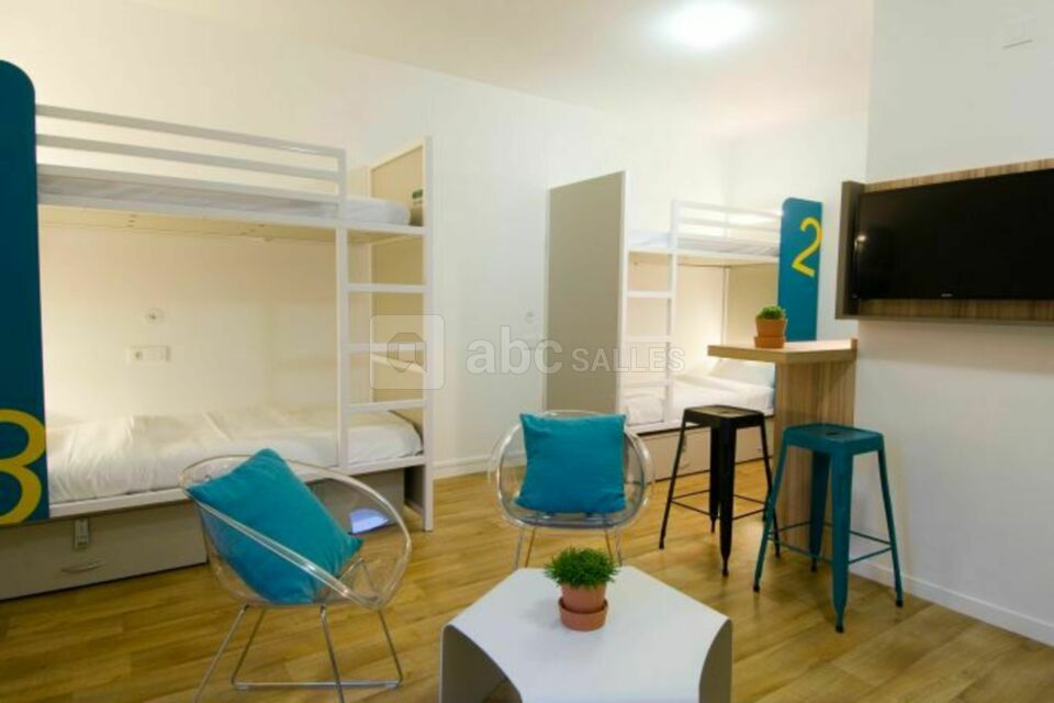 Lodge In Paris