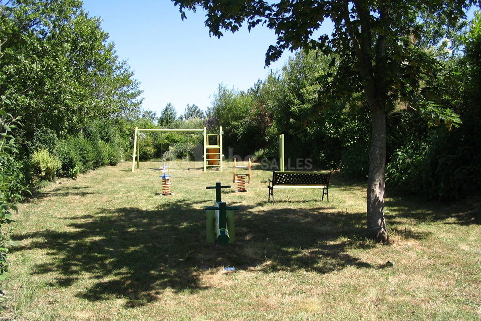 Aire de jeux enfants