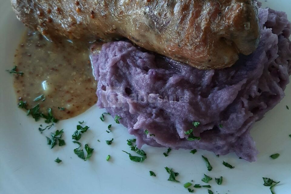 Andouillette purée de patate douce violette