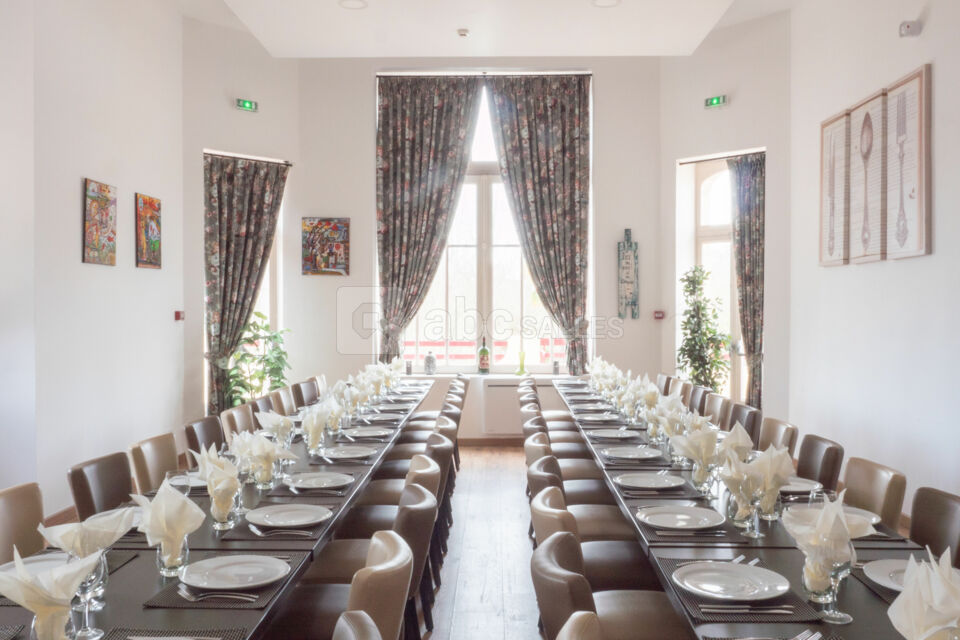 Salle évènement disposition mariage