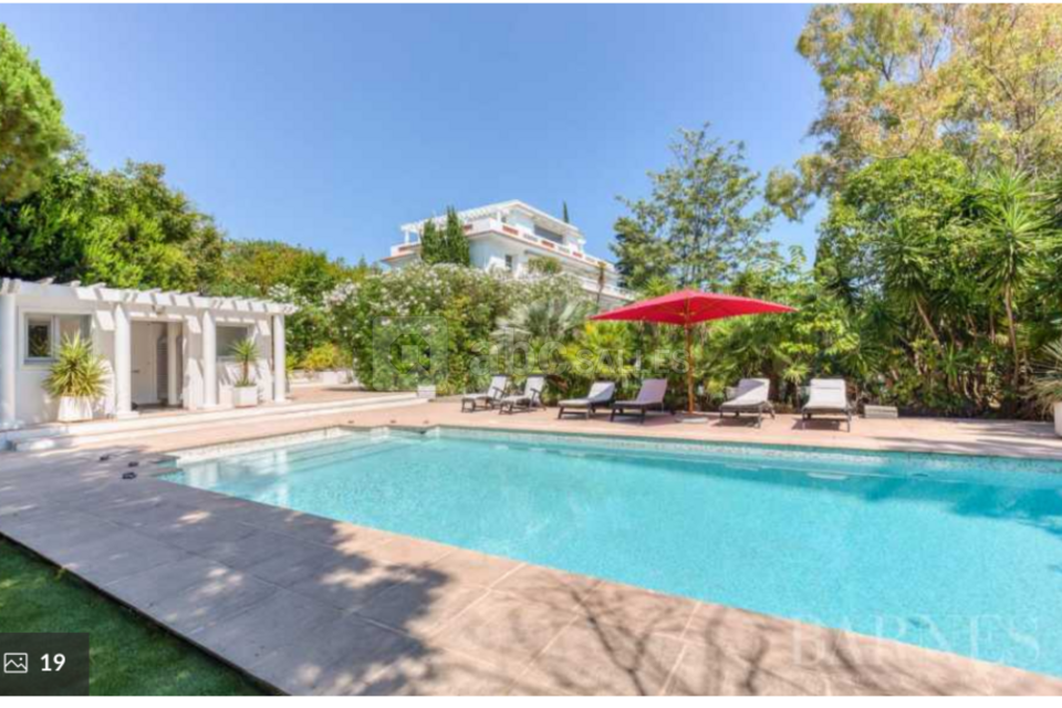 The Gatsby Mansion