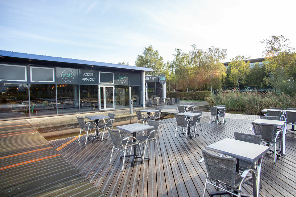 Terrasse sur le lac