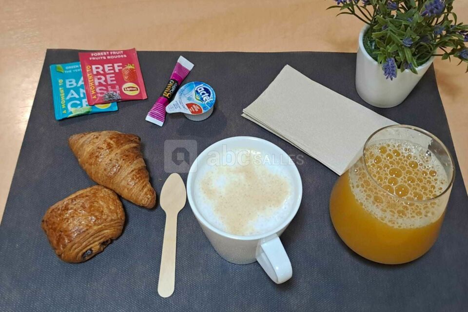 Pause café viennoiserie