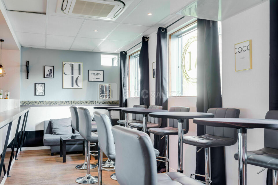 Cot’s Bar