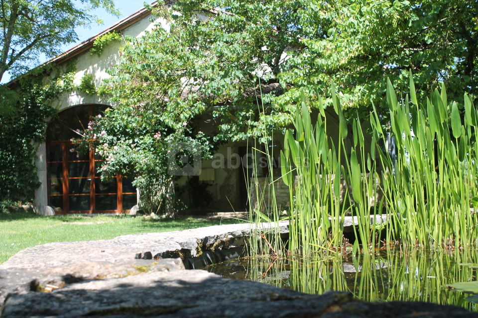 Entrée et bassin du Refuge aux étoiles