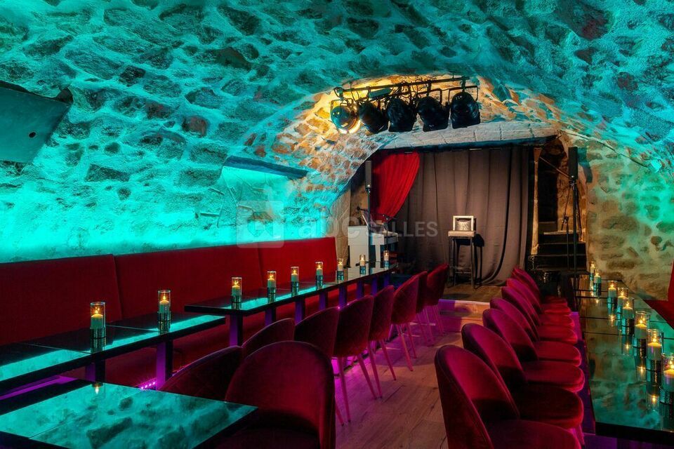 SALLE PRINCIPALE