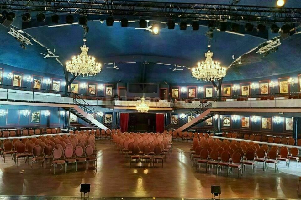 Salle de spectacle 89