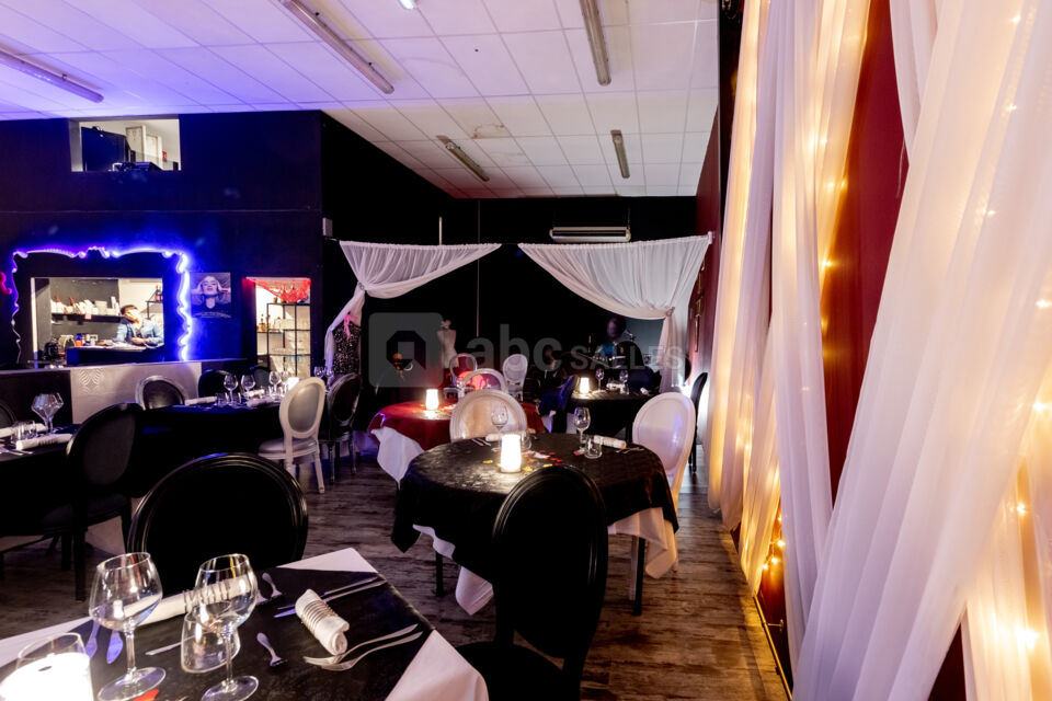 Cabaret Aux Artistes