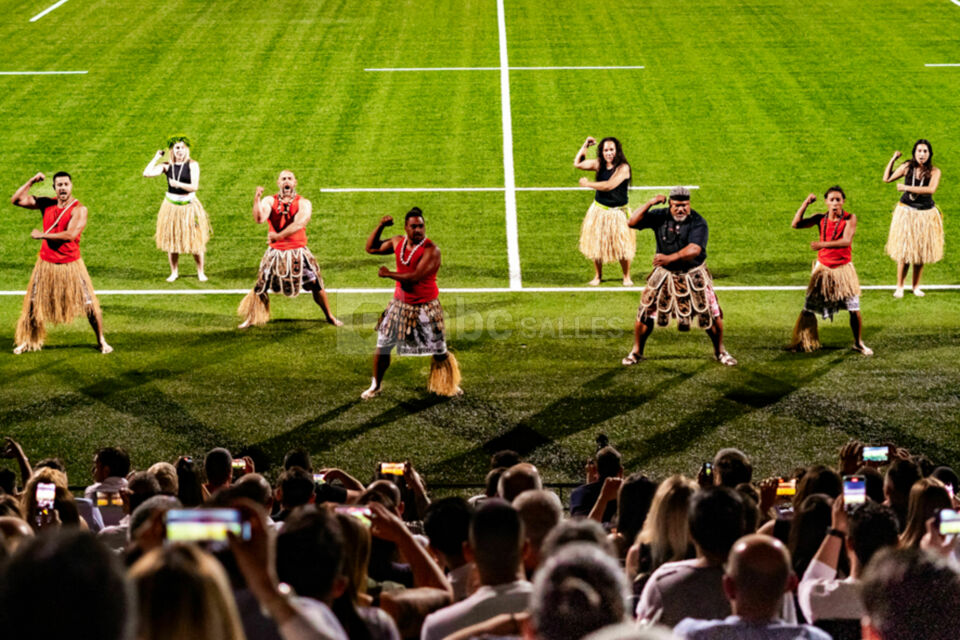 Matmut Stadium - Haka sur le terrain