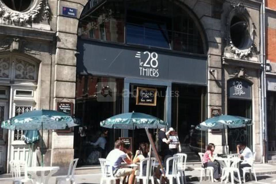 Le 28
