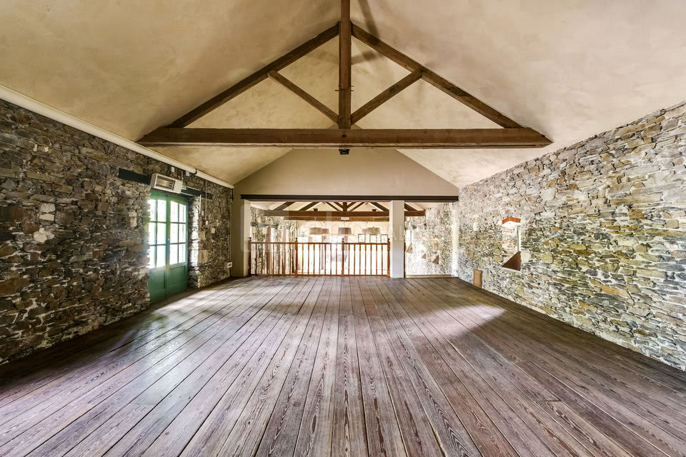 Salle de danse et son plancher
