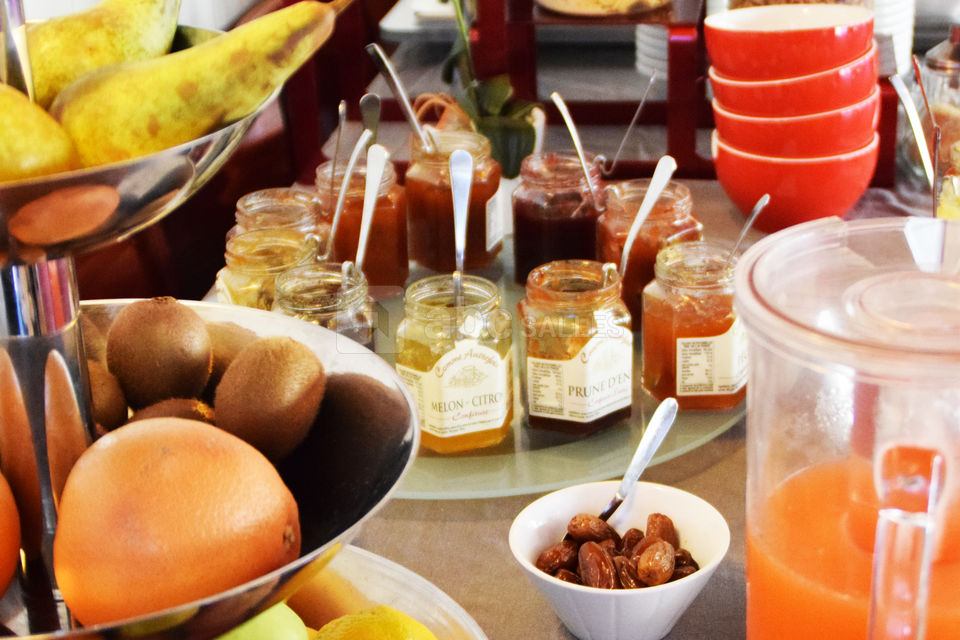 Buffet petit-déjeuner et ses produits locaux