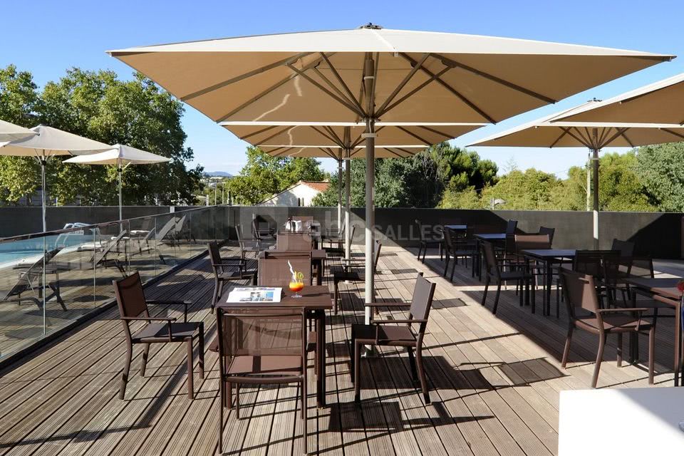 Terrasse piscine extérieure