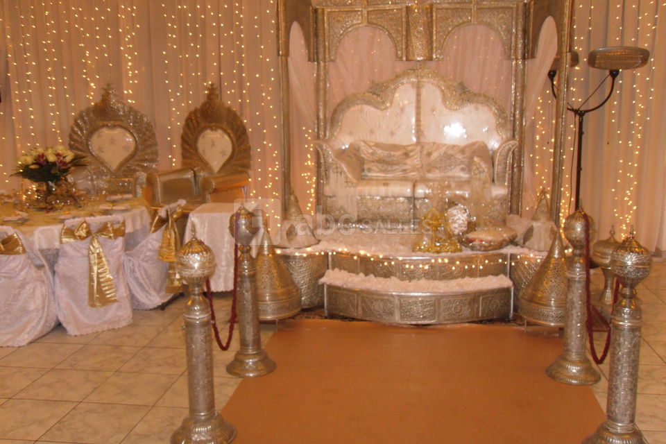 Trone