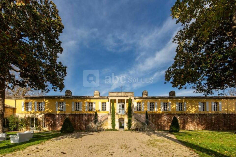 Devanture du Château de l'Hermitage