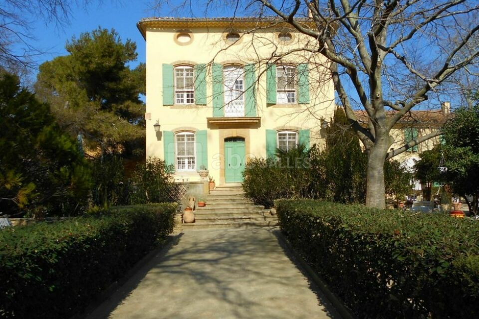 Vue extérieure du domaine