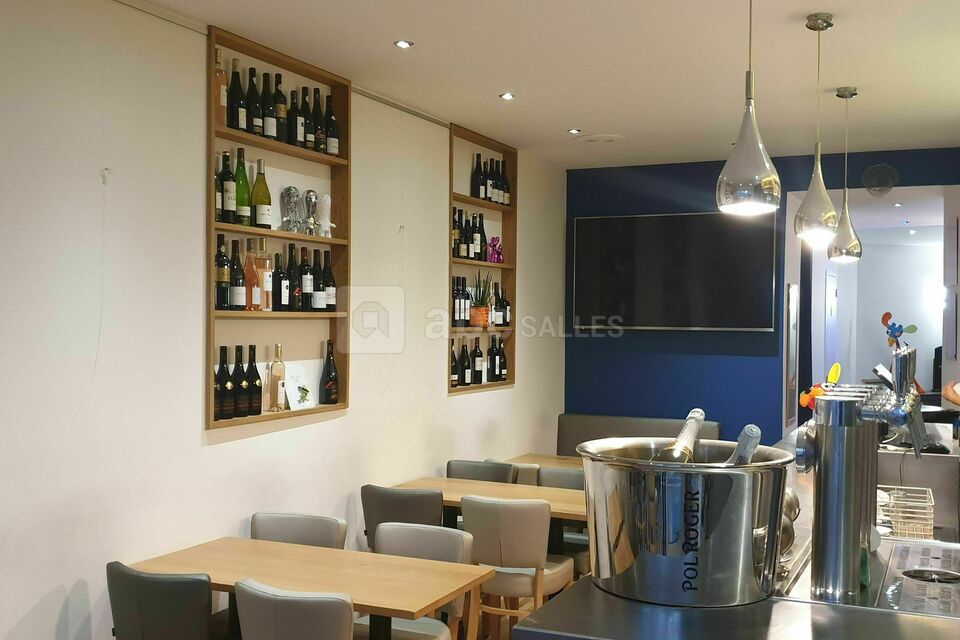 Salle bar
