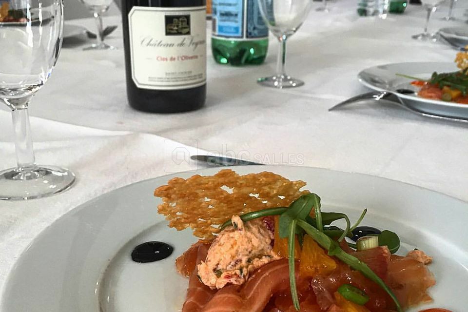 White & Metal Corner