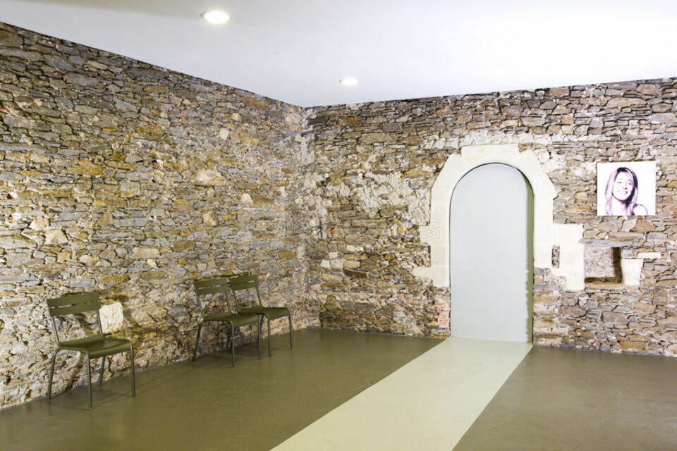 White & Metal Corner