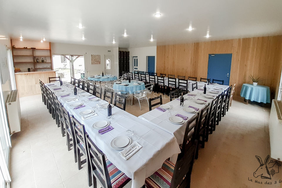 Salle de réception 60 personnes assises