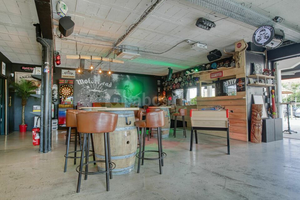Aperock Café