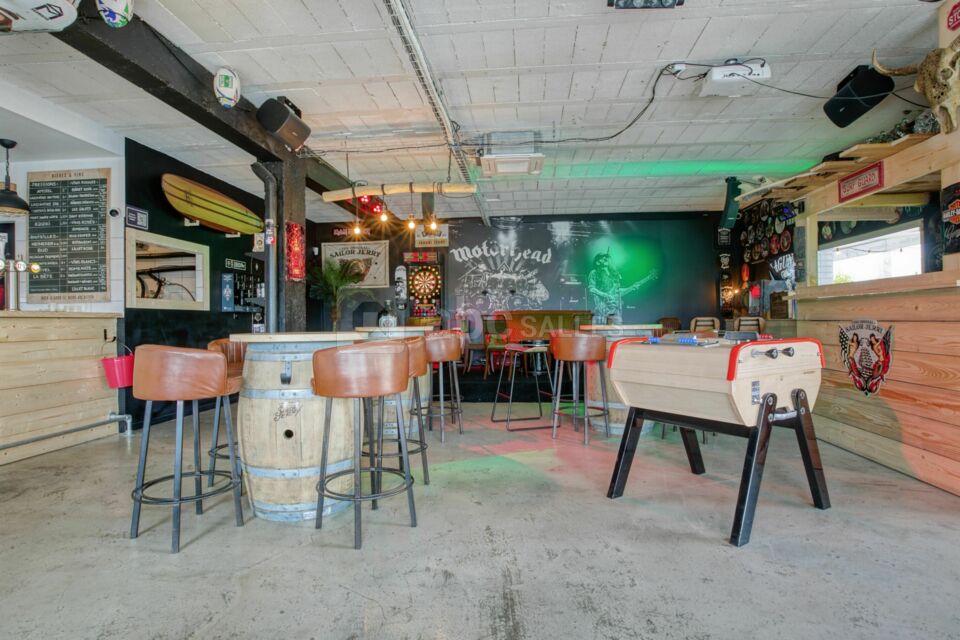 Aperock Café