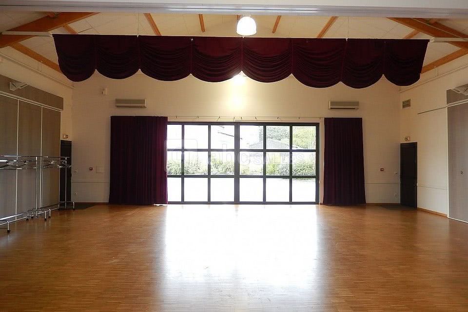 Salle de Saint-Paul-du-Bois